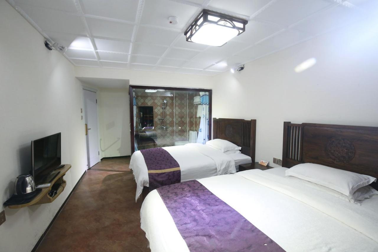 Lqj Riverside Guest House Fenghuang Dış mekan fotoğraf