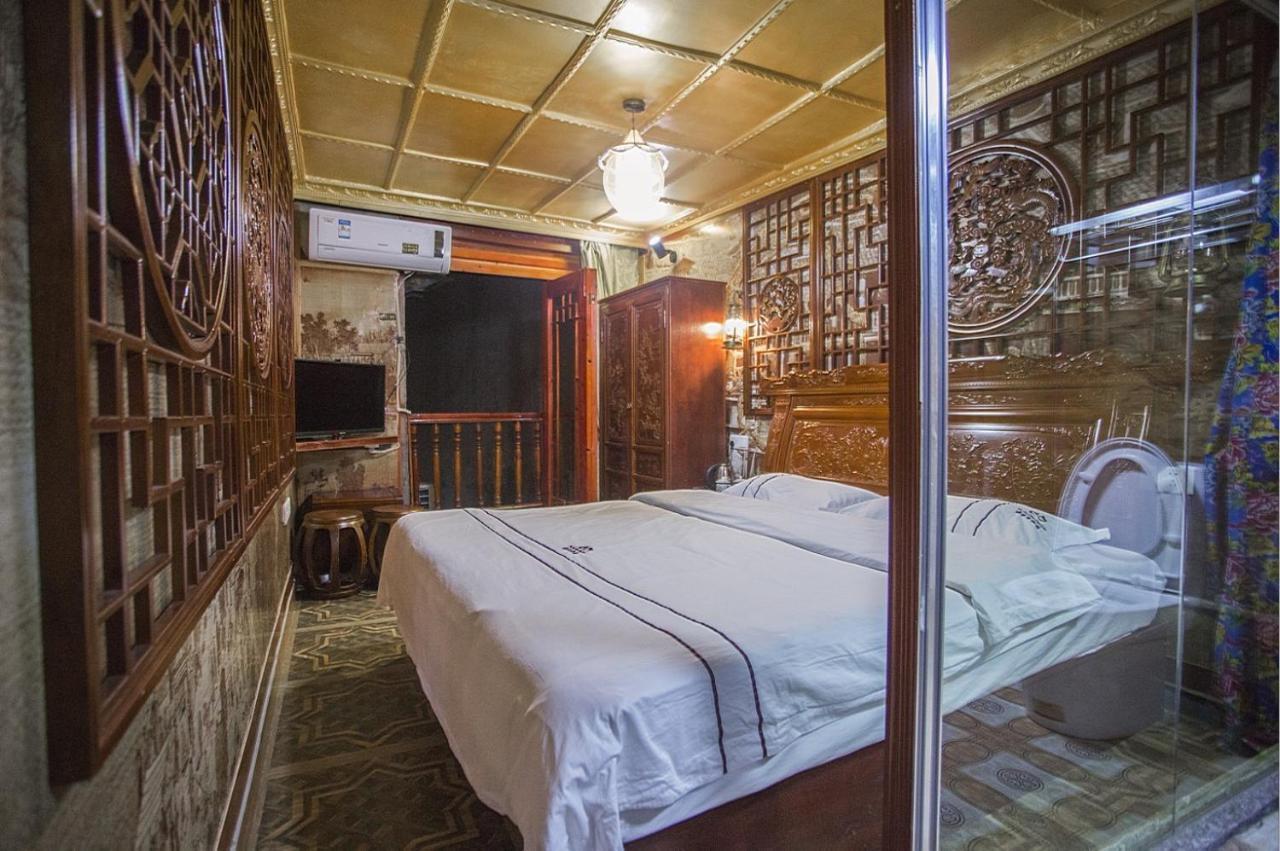 Lqj Riverside Guest House Fenghuang Dış mekan fotoğraf